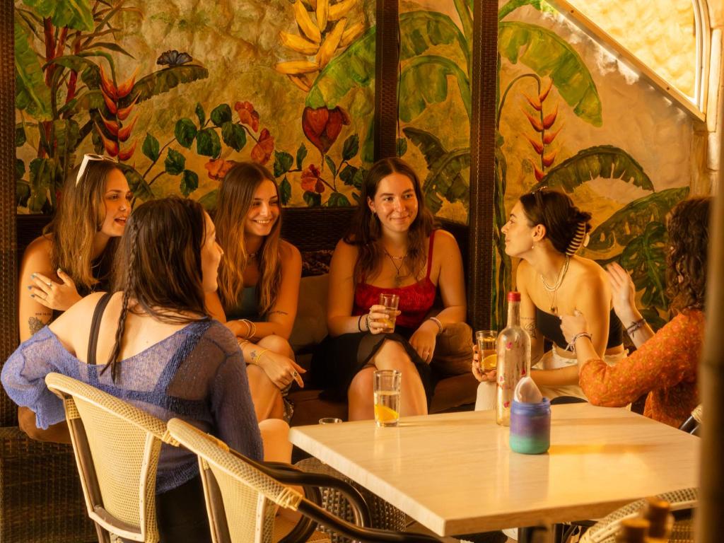 Hosté ubytování El Sano Banano Beachside Hotel