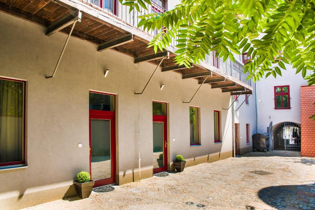 Budynek, w którym mieści się hotel