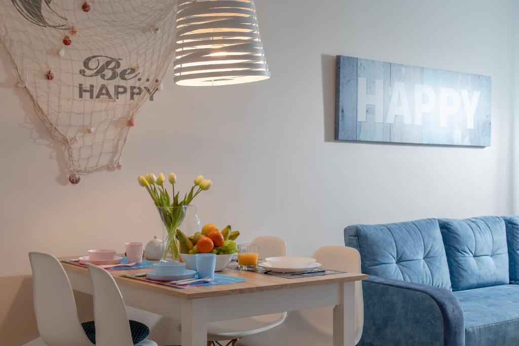 Posezení v ubytování Apartament HAPPY 302 Łukęcin BlueMare basen EPapartamenty