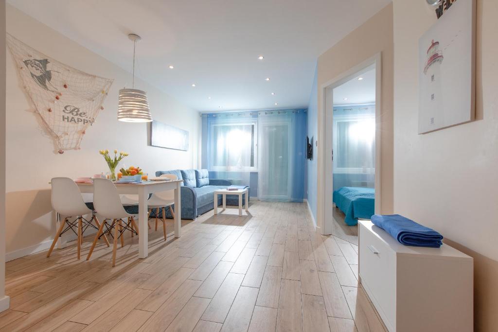 Posezení v ubytování Apartament HAPPY 302 Łukęcin BlueMare basen EPapartamenty
