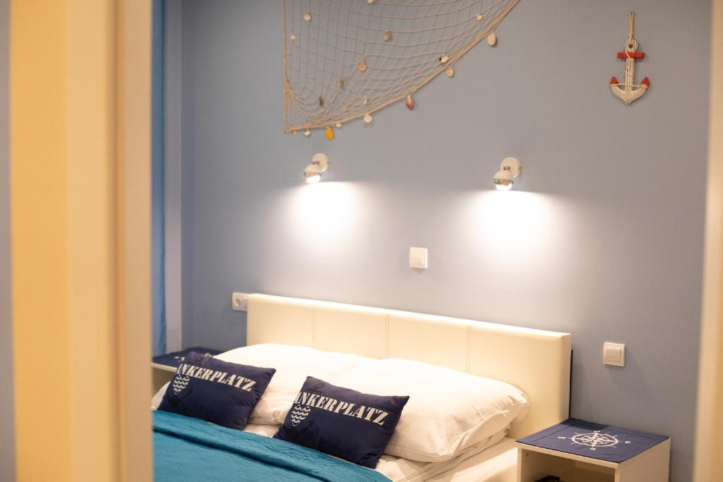 Postel nebo postele na pokoji v ubytování Apartament HAPPY 302 Łukęcin BlueMare basen EPapartamenty