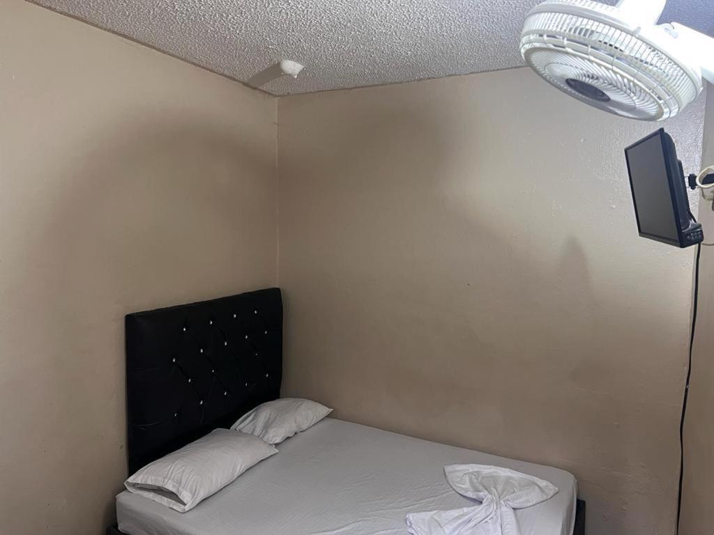 Postel nebo postele na pokoji v ubytování Nuevo hospedaje benny