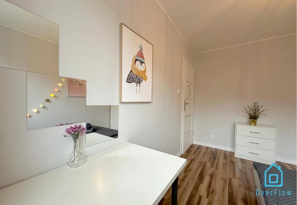 Posteľ alebo postele v izbe v ubytovaní Superfly room 10 Min to Old Town Gdańsk,PKP & Shopping Mall