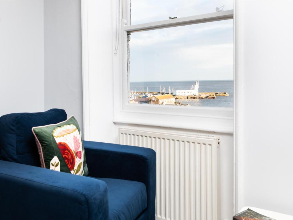 Posezení v ubytování Waimea Apartments - Sea Views South Bay Scarborough Free Parking