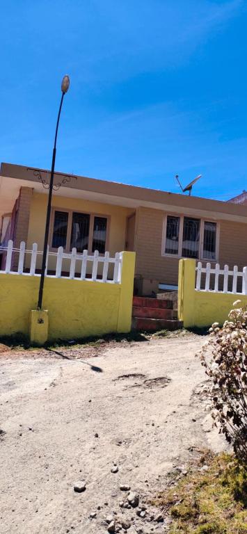 Hill View Dream Cottage - Budget Double Room
