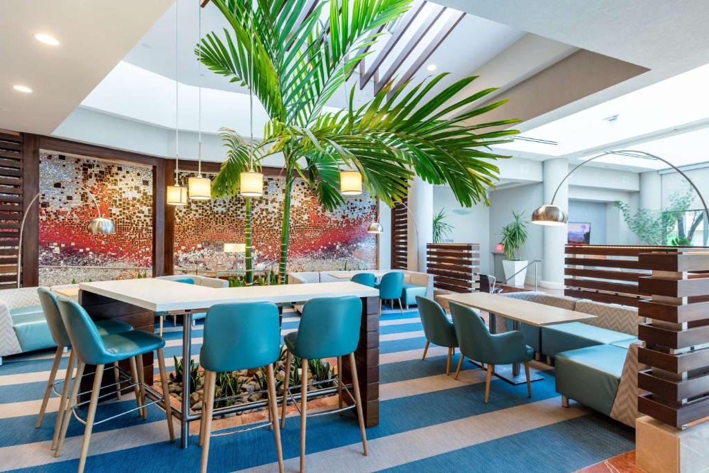 Posezení v ubytování DoubleTree by Hilton San Juan