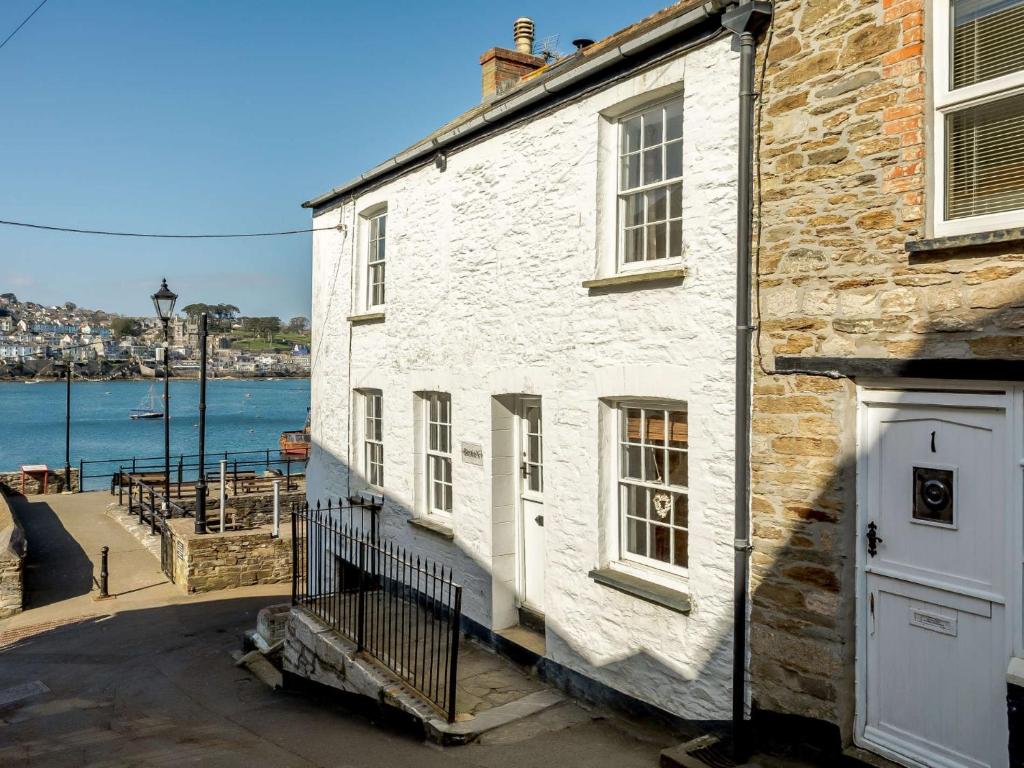 Φωτογραφία από το άλμπουμ του 2 bed in Polruan PC013 σε Fowey