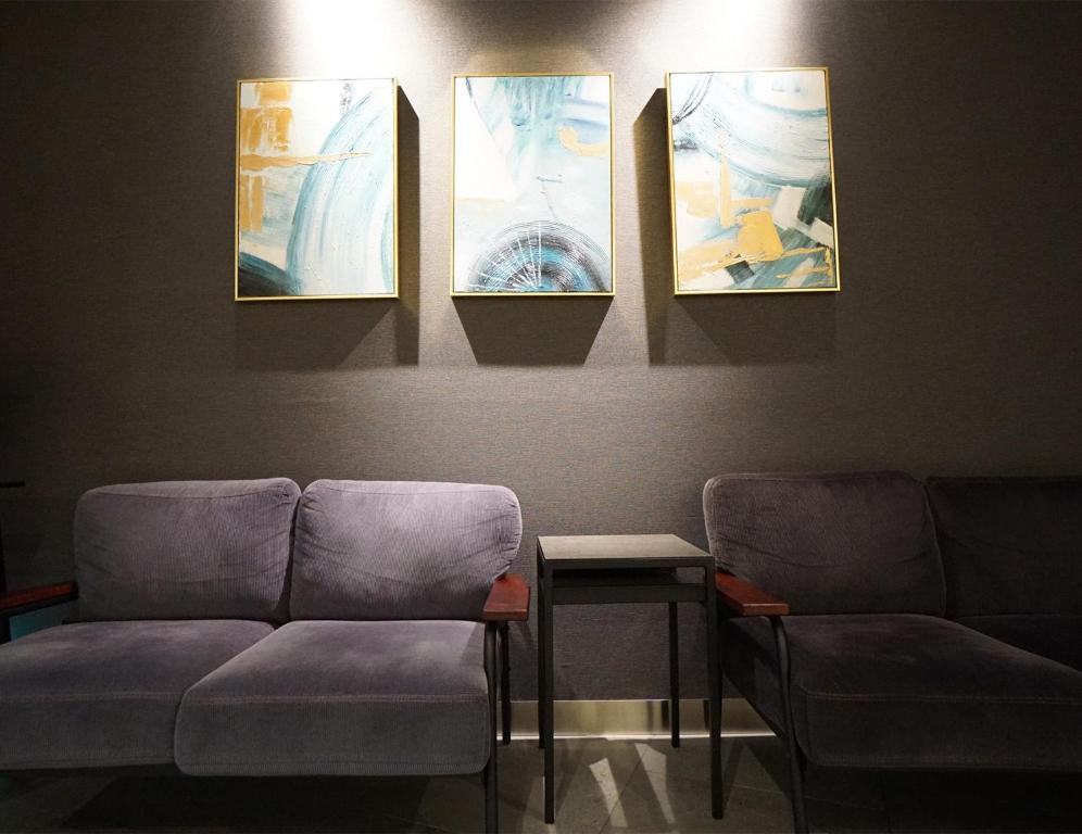 Posezení v ubytování Hotel SUI Kobe Sannomiya by ABEST