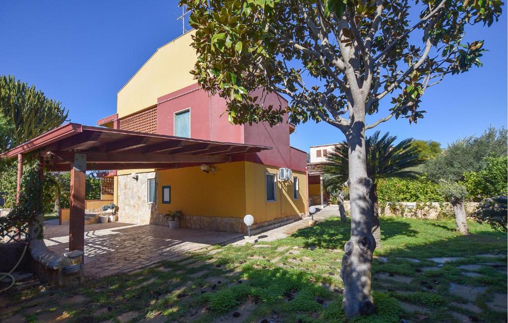 Zahrada ubytování Cozy Home In Marina Di Modica With Wifi