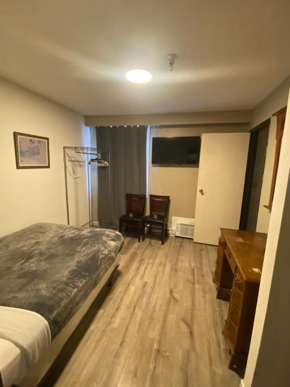 Postel nebo postele na pokoji v ubytování coldwater hotel