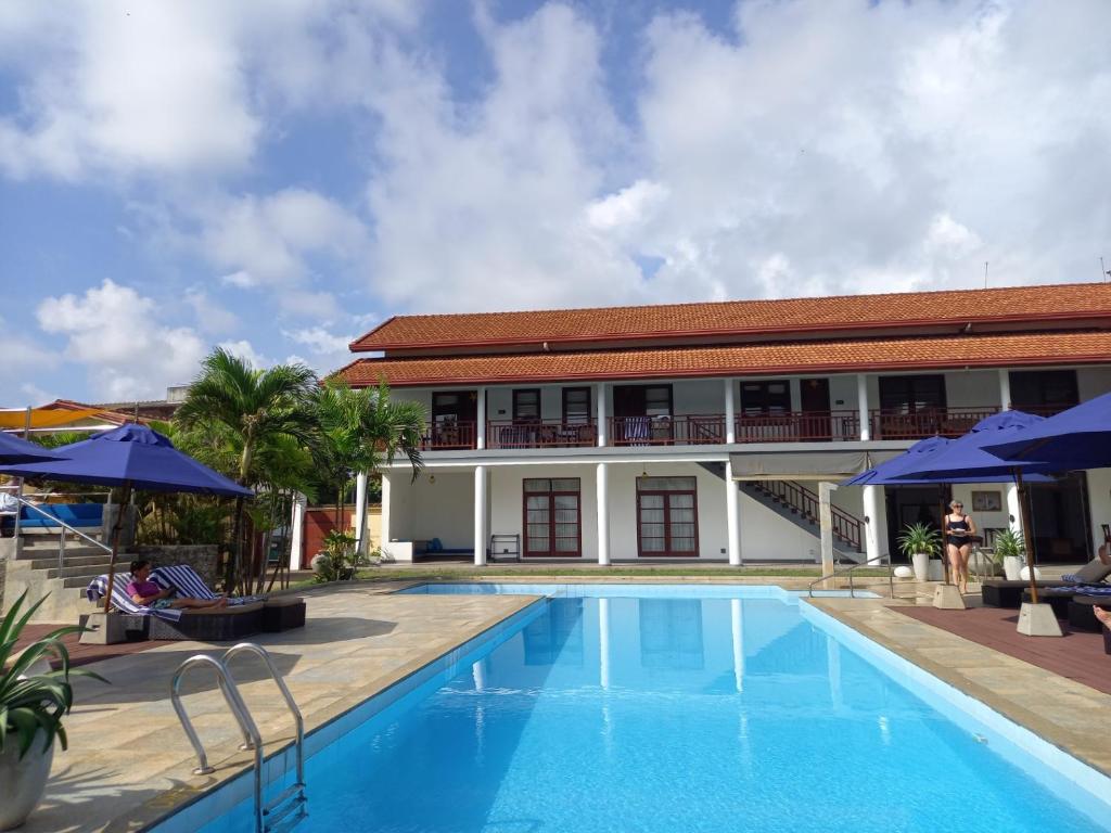 Bazén v ubytování IMAGINE Villa Hotel nebo v jeho okolí