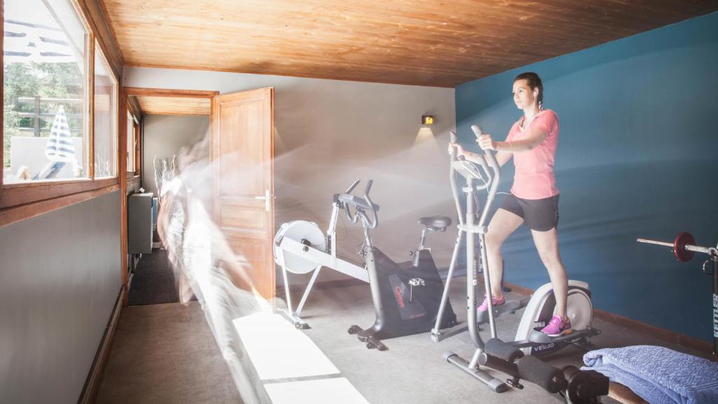 Fitness centrum a/nebo fitness zařízení v ubytování Hotel Altitude