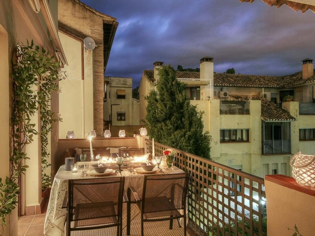 Balkón nebo terasa v ubytování Chezmoihomes Alhambra Penthouse 2 private terraces