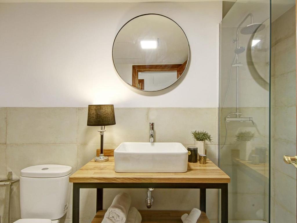 Koupelna v ubytování Chezmoihomes Alhambra Penthouse 2 private terraces