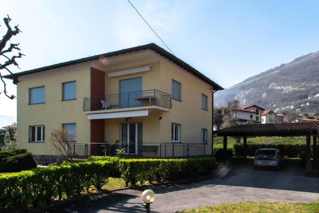 Výhľad na hory alebo výhľad na hory priamo z apartmánu