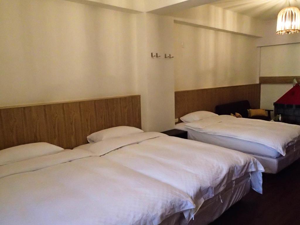 Meow G Cafe Hostel - Chambre Triple Confort Avec Douche