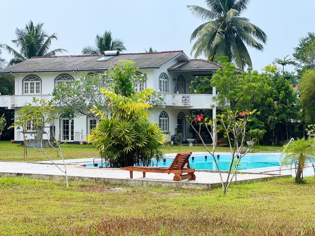 Bazén v ubytování Siam Rose Villa nebo v jeho okolí