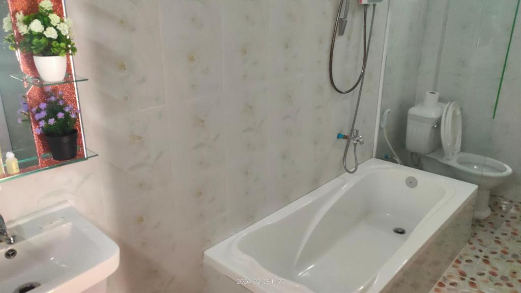 Koupelna v ubytování Mabuhay Guesthouse Kampot