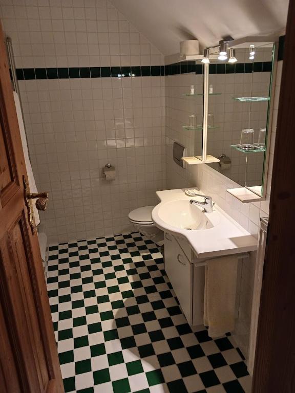 Koupelna v ubytování Gästehaus Hans Moser