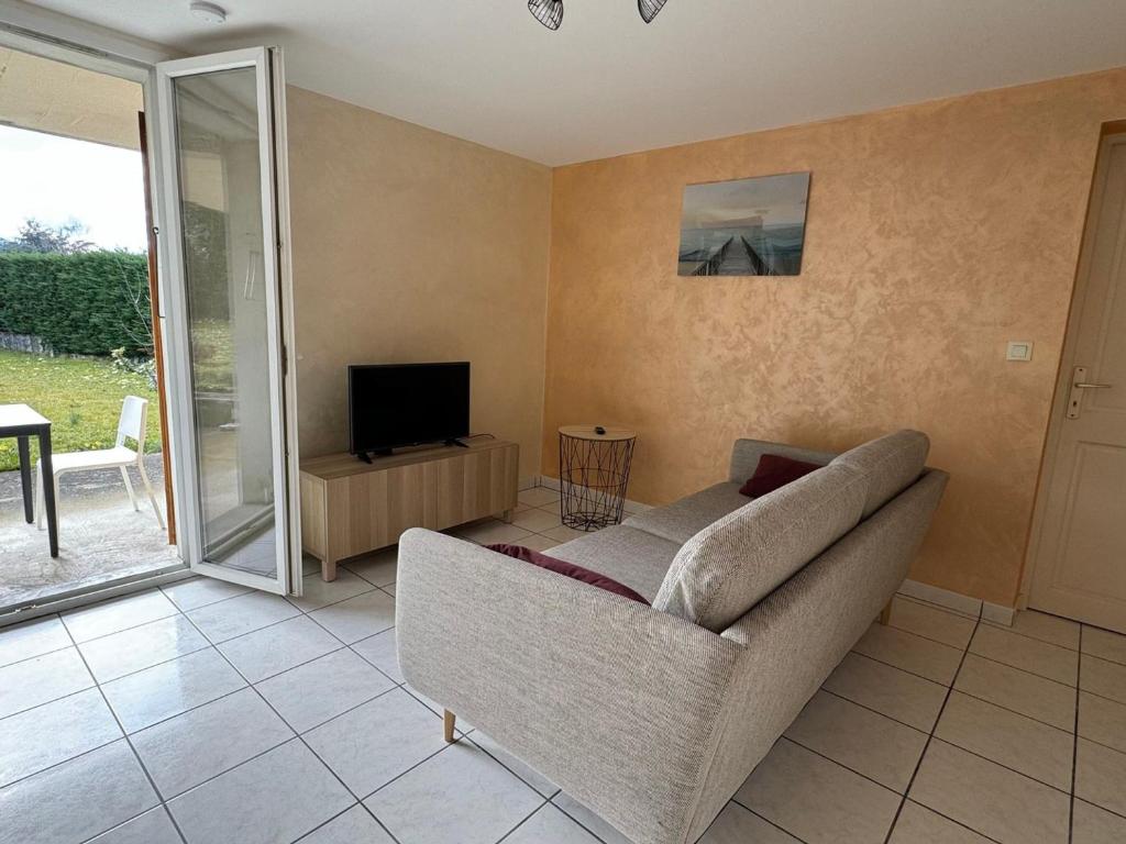 Appartement calme avec jardin, terrasse, parking et wifi à Aix-les-Bains - FR-1-555-9 - Appartement (2 Adultes)