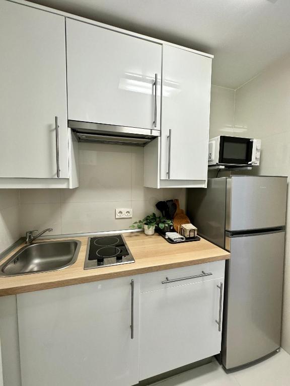 Kuchyňa alebo kuchynka v ubytovaní Torremolinos Center Apartment