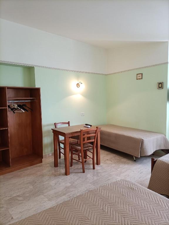 Casa Mulè - Habitación Cuádruple Con Baño Privado