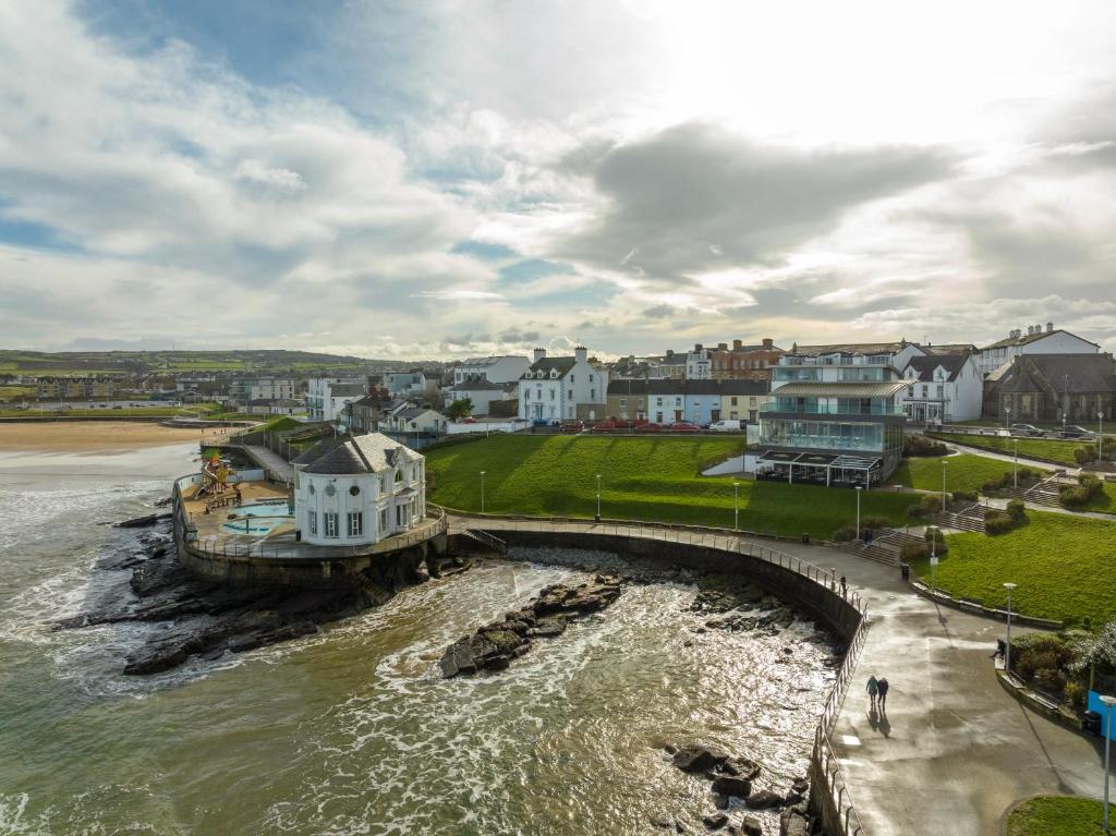 Gallery image of 55 North Apartments Portrush in Portrush