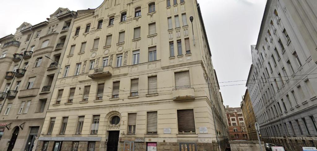 Budova, v ktorej sa apartmán nachádza