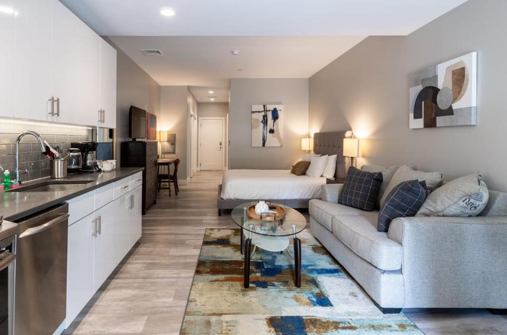 Studio Apartment With Balcony, Westport (updated prices 2025)