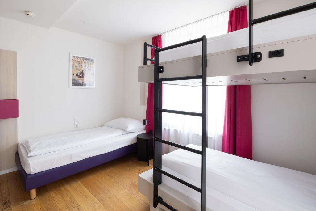 Fred Guest House Hauptbahnhof - Mobile Check-in - Resim 21