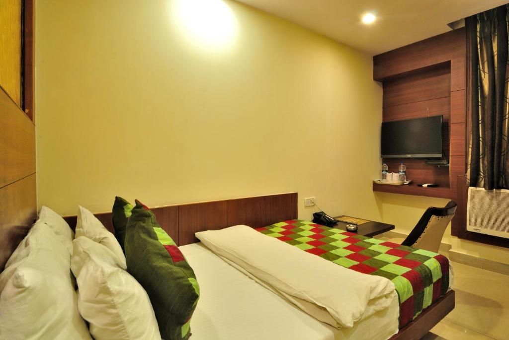 TV a/nebo společenská místnost v ubytování Hotel Shelton