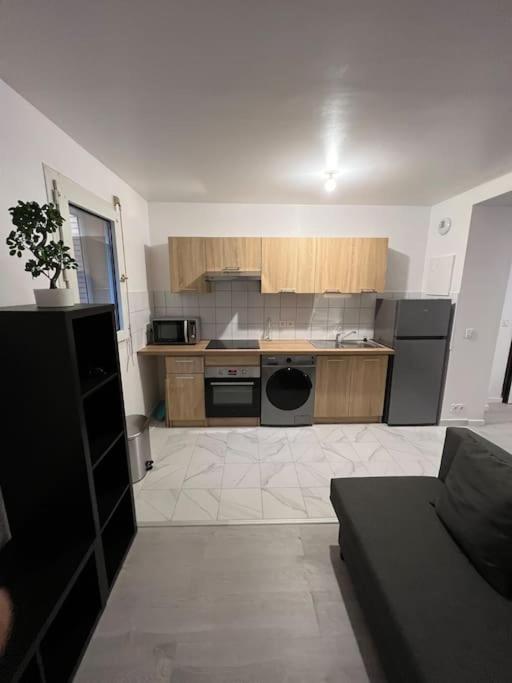 Photo de la galerie de l'établissement Appartement Dammarie-les-Lys, à Dammarie-les-Lys