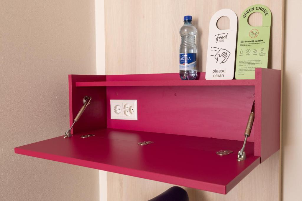 Fred Guest House Hauptbahnhof - Mobile Check-in - Resim 28