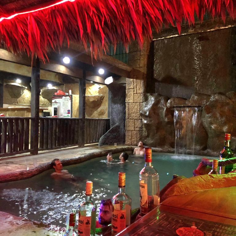 Bazén v ubytování Poshtel Arenal nebo v jeho okolí