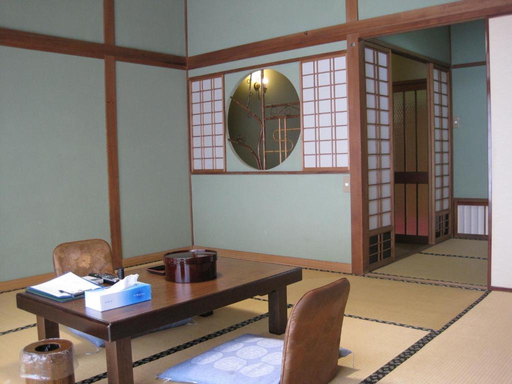 Posezení v ubytování Suminoe Ryokan