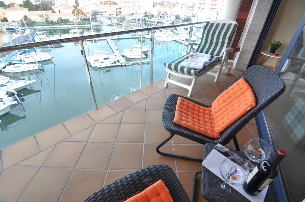 RNET - Apartments Roses Port Trebol - شقة من غرفتي نوم