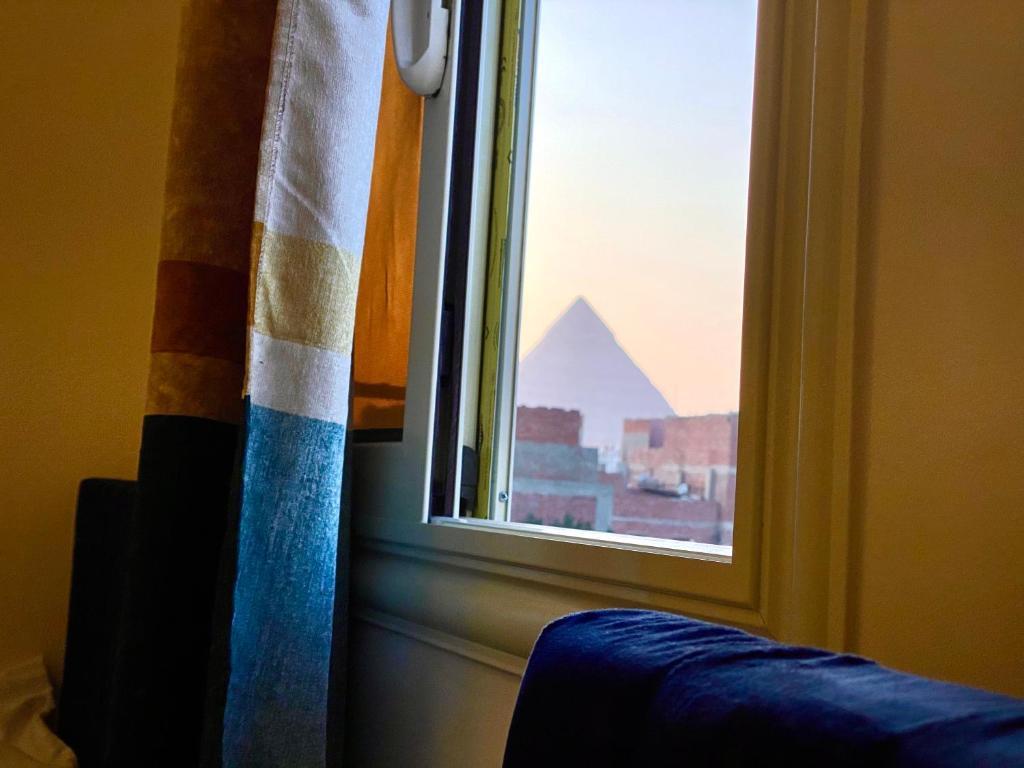 Nespecifikovaný výhled na hory nebo výhled na hory při pohledu z hostelu