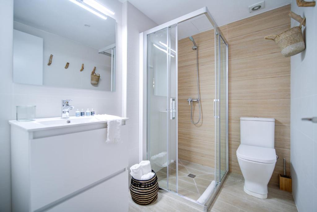 Koupelna v ubytování Calma Hotel
