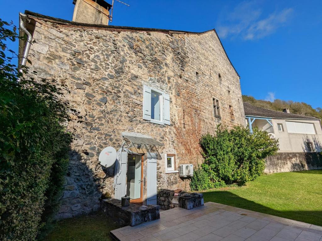 Zahrada ubytování Gîte XIIIème siècle - 3 étoiles - WIFI - Salle de sport
