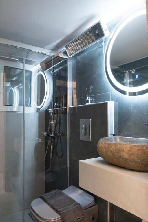 Koupelna v ubytování Elite Suite Loutraki