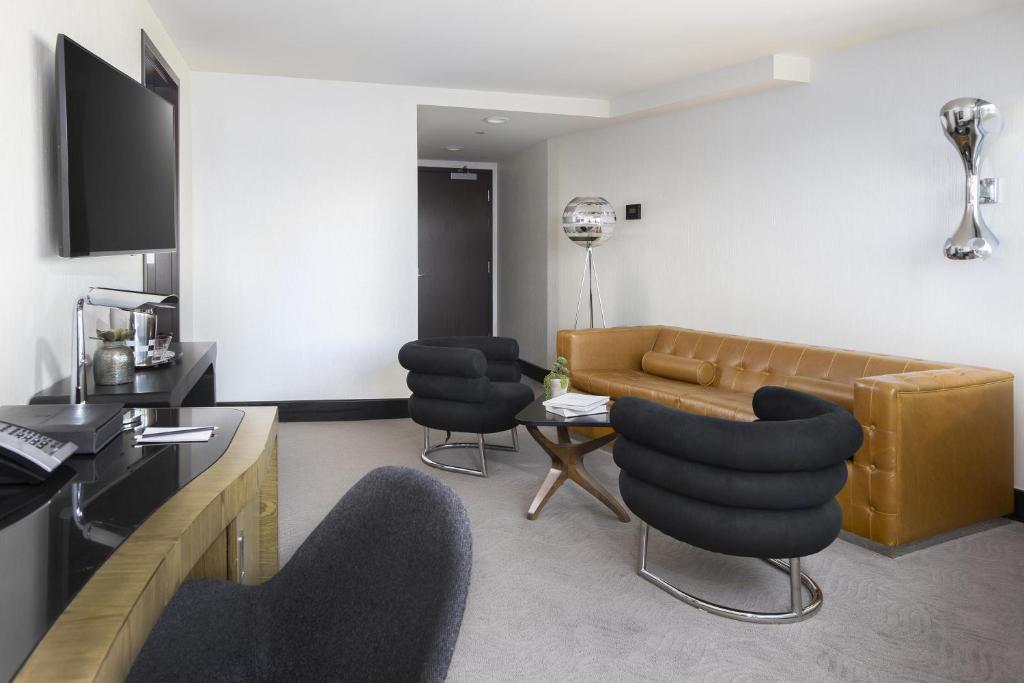 The Watergate Hotel Georgetown - Garden View 1 Bedroom Suite
