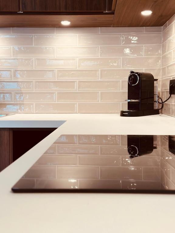 Kuchyň nebo kuchyňský kout v ubytování New ! Superbe Studio - Déco Capri Dolce Vita
