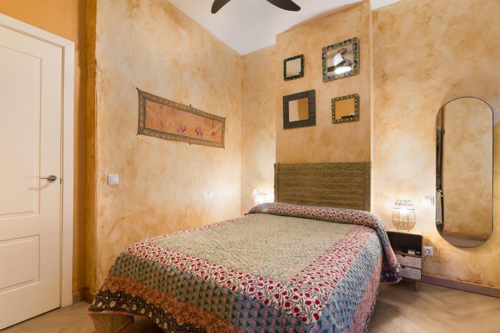 Hostal Artistic B&B - 4