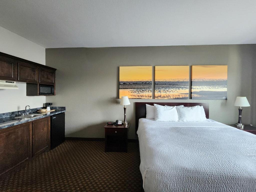 Days Inn by Wyndham Kemah - King Studio Suite - No Fumar
