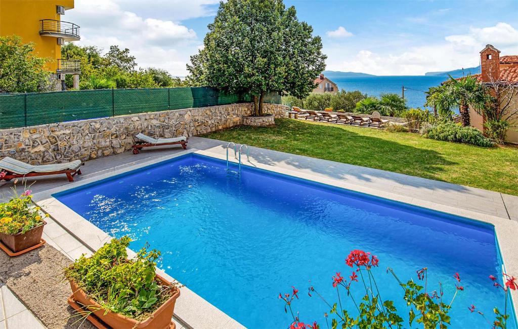 Nice Apartment In Rijeka With Swimming Pool