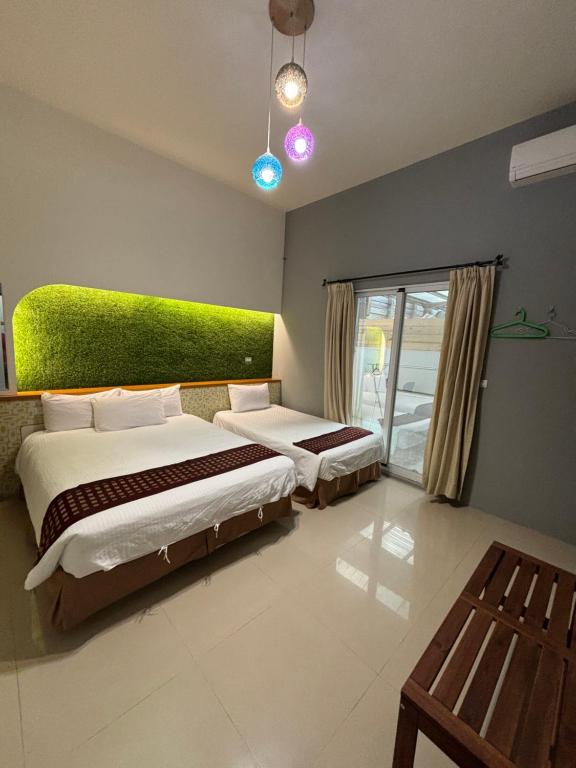 Lohas Taitung B&B - 阳台的三个房间
