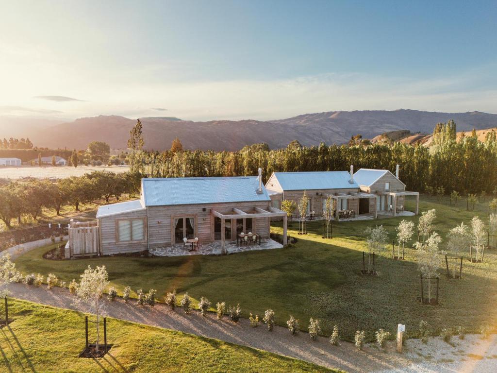 an aerial view of a house at Monte Christo Winery Cottages in Clyde