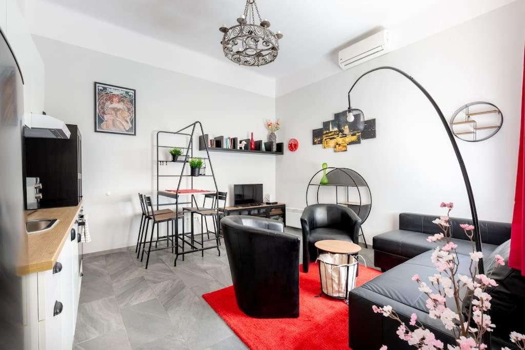 KZ10 Paola apt on Kazinczy utca 1075 Budapest, 10 Kazinczy utca kép - 1