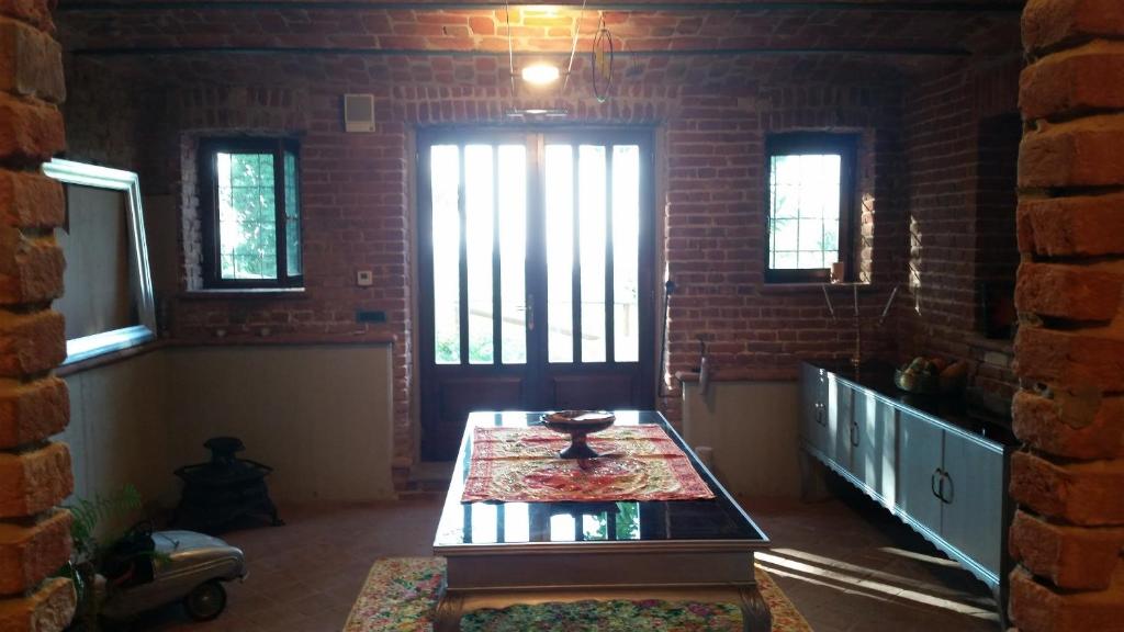 TV a/nebo společenská místnost v ubytování B&B esclusivo, nel cuore del Monferrato