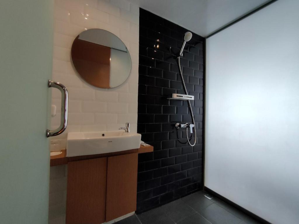 Kontena Hotel - Kontena Family With Breakfast